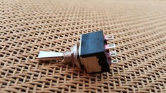 10pcs DPDT ON–ON Flat Shaft Car Toggle Switch for 3v 4.5v 6v 9v 12v 110v 250v